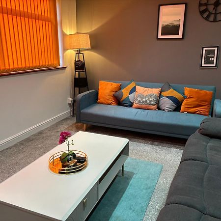 Hilltop Place Suites Near Doncaster Racecourse Exteriör bild