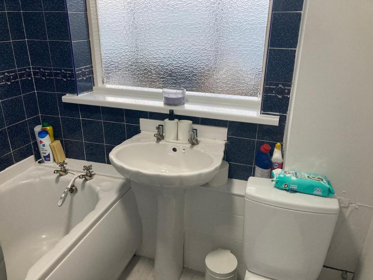 Hilltop Place Suites Near Doncaster Racecourse Exteriör bild