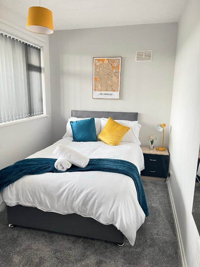Hilltop Place Suites Near Doncaster Racecourse Exteriör bild