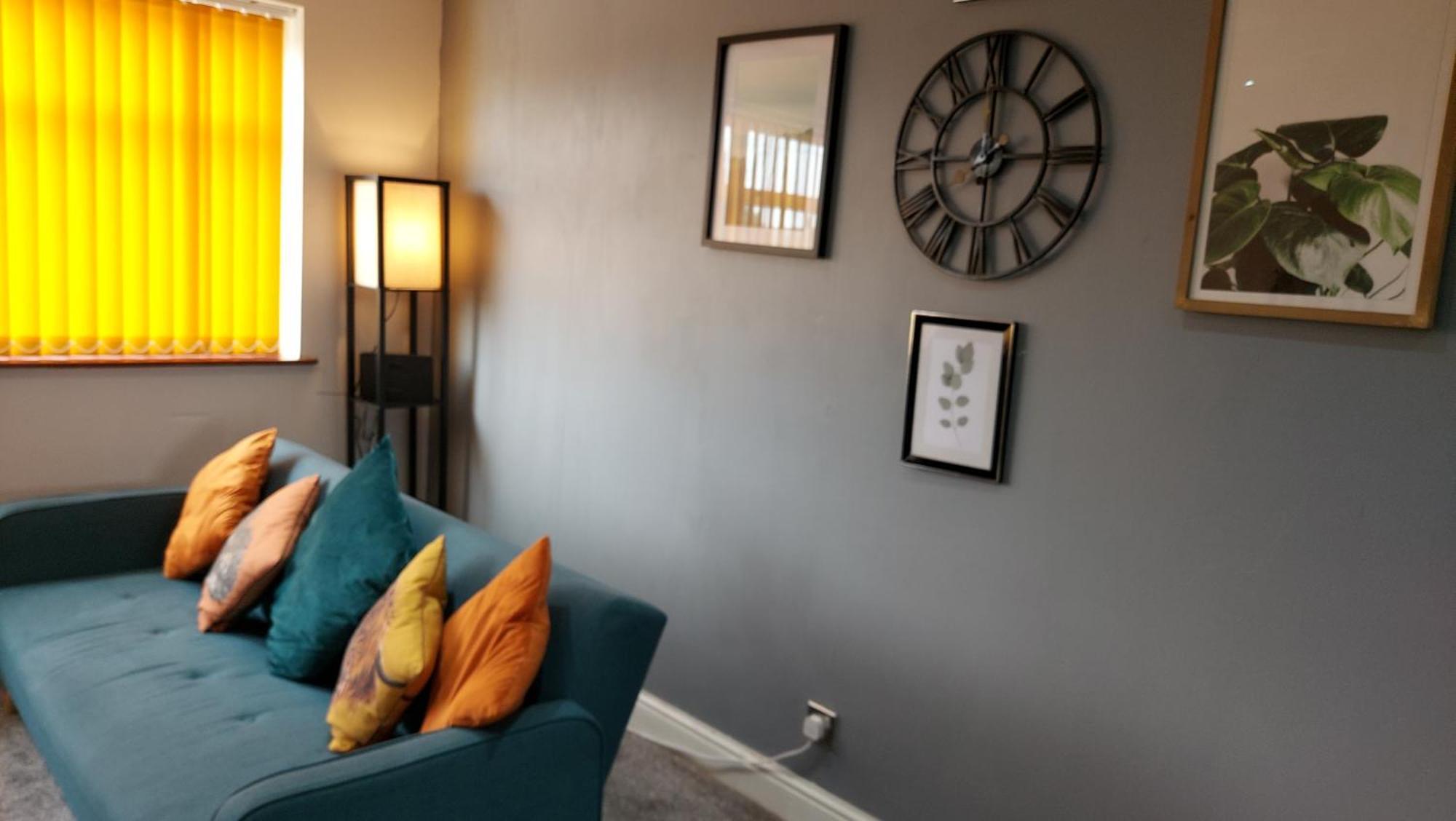 Hilltop Place Suites Near Doncaster Racecourse Exteriör bild