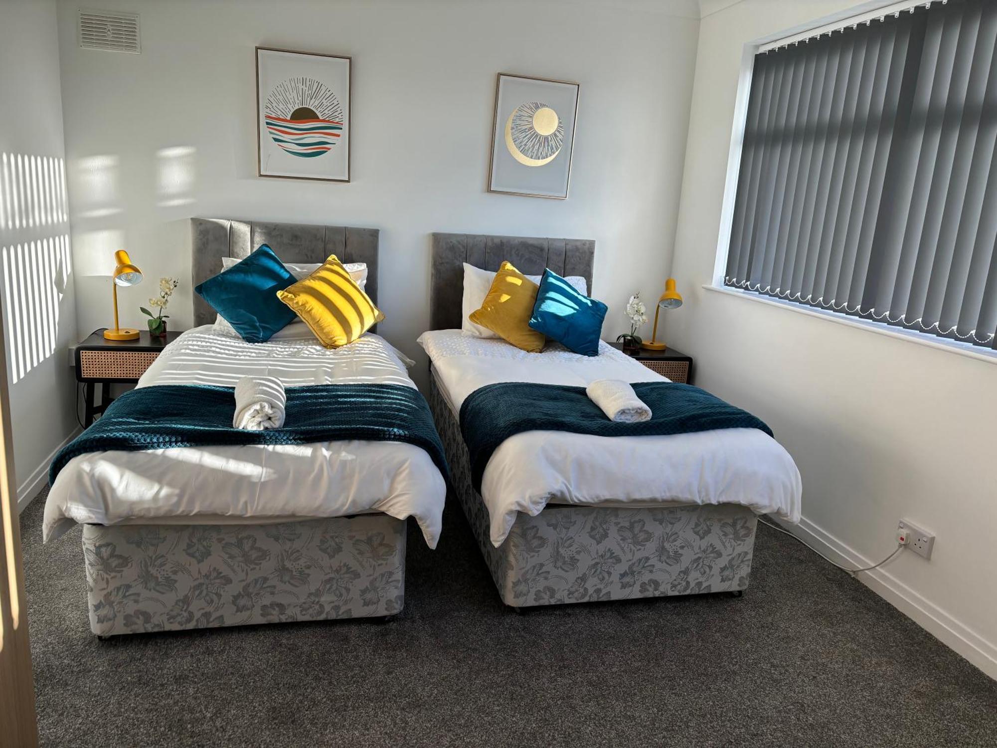 Hilltop Place Suites Near Doncaster Racecourse Exteriör bild